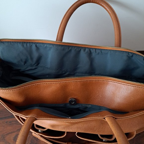 Matt & Nat Raylanmed Baby/ Overnight Bag - Picture 4 of 5